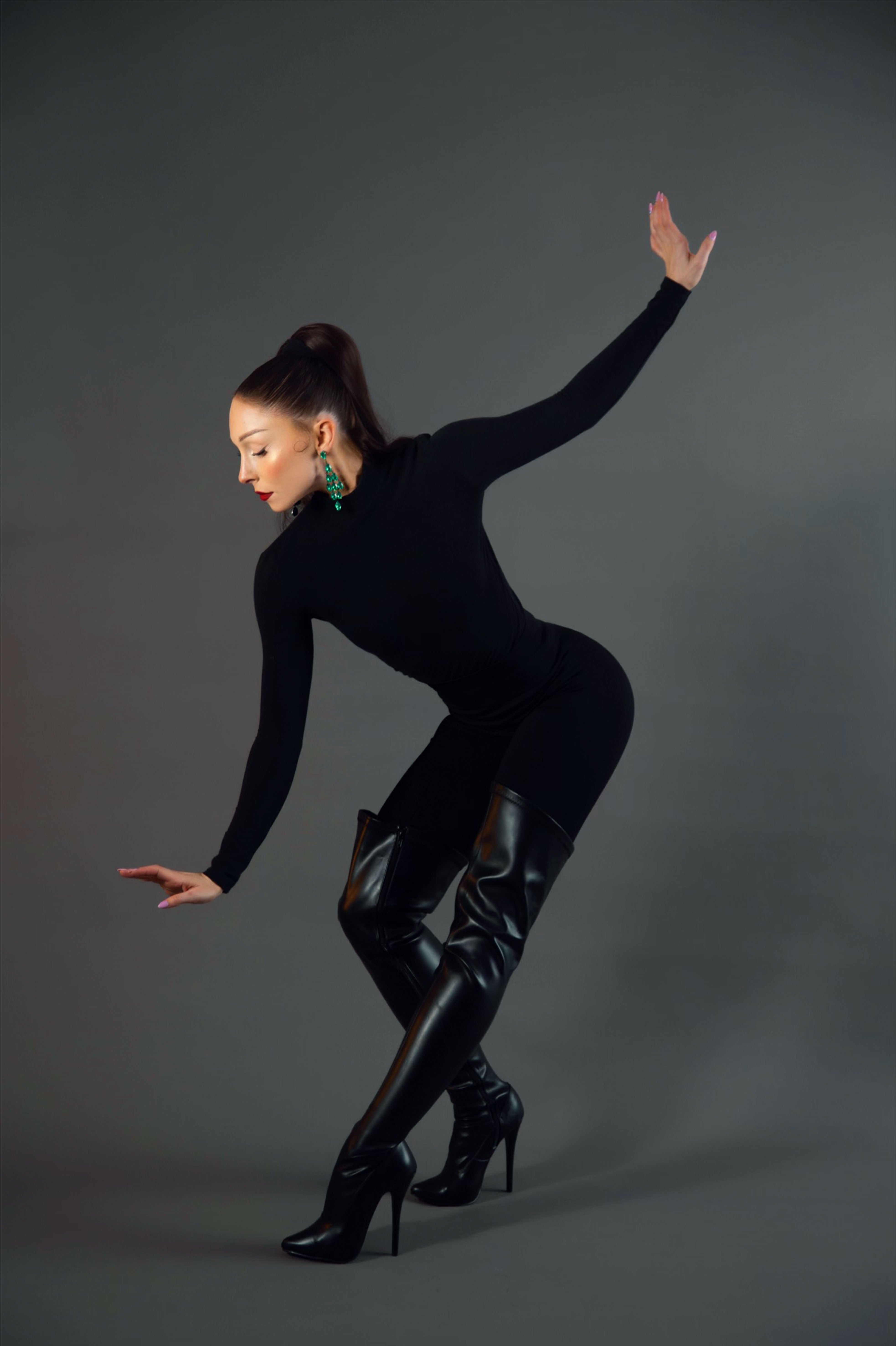 Lissy-G-Dance-BlackWidow12-ElisabethGoeppner-LissyGoeppner-LaLuna-HeelsDance-web.jpg